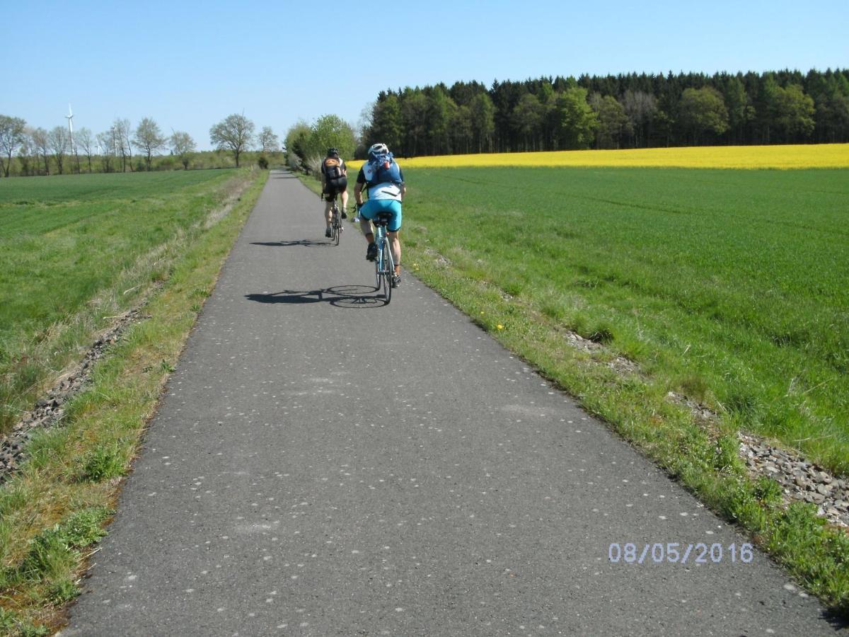 Ferienwohnung Adelheid Brachtendorf Morsdorf Esterno foto